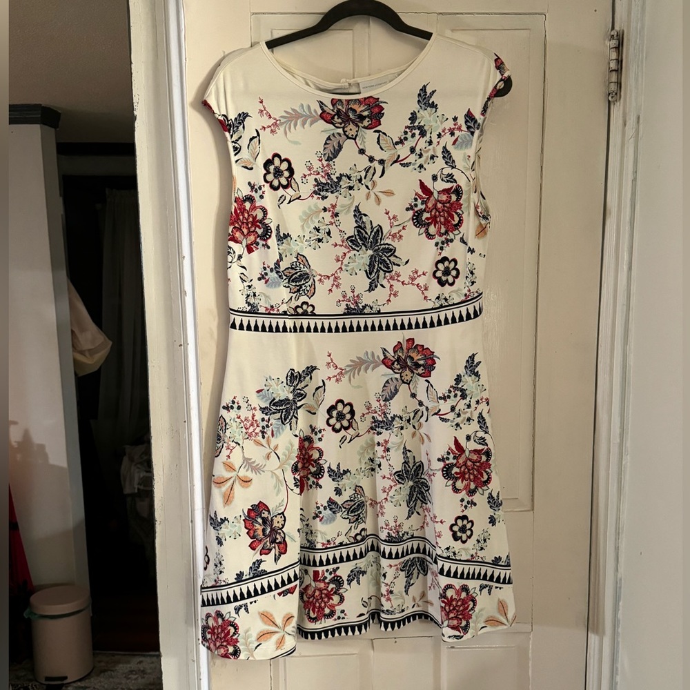 New York and Company, Floral dress; size large